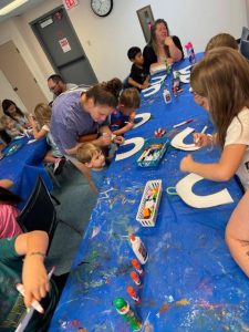 On June 10th, Jennifer Hanson with Smoky Hills PBS brought the fun to the library with her craft and story time!