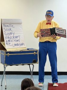 What a riot! On June 17th Richard Renner had kids and adults both cracking up with his hilarious antics! We were so happy to have you here!