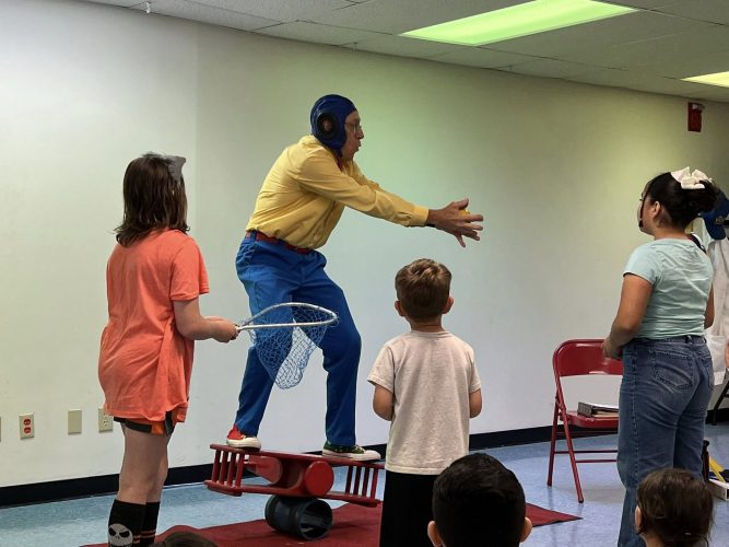What a riot! On June 17th Richard Renner had kids and adults both cracking up with his hilarious antics! We were so happy to have you here!