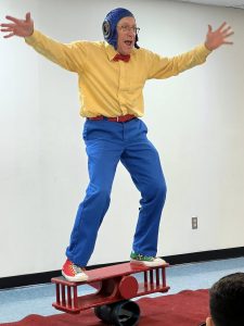 What a riot! On June 17th Richard Renner had kids and adults both cracking up with his hilarious antics! We were so happy to have you here!