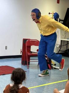 What a riot! On June 17th Richard Renner had kids and adults both cracking up with his hilarious antics! We were so happy to have you here!